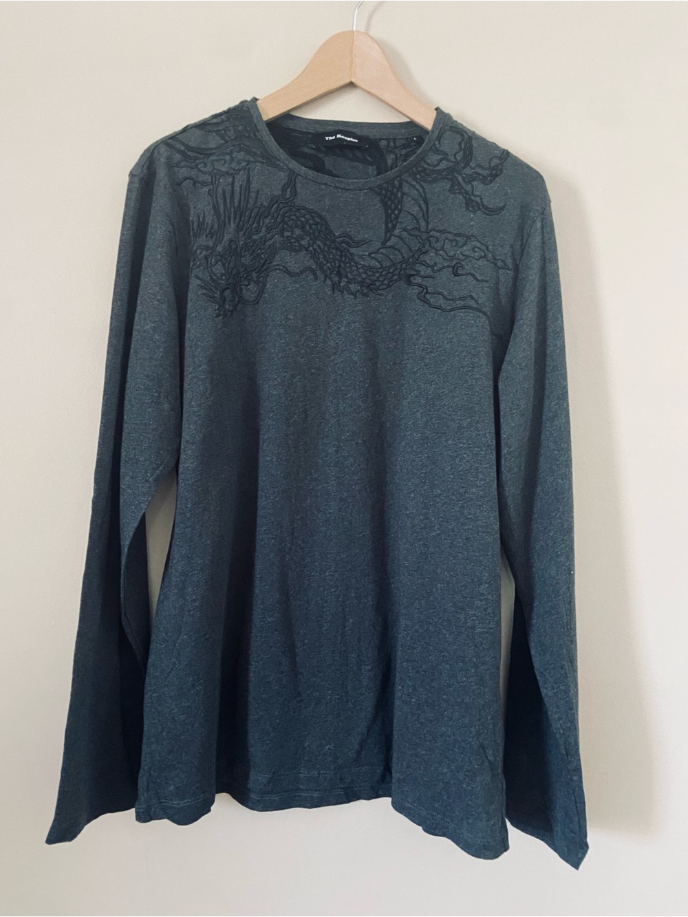 The Kooples Charcoal Gray Embroidered Dragon Long Sleeve Tee Shirt Large - Picture 2 of 5